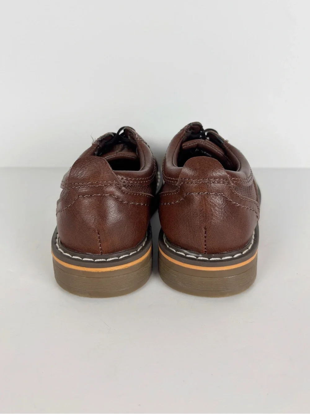 Steve Madden Boys' Oliverr Oxford in cognac kids Size 9 Leather